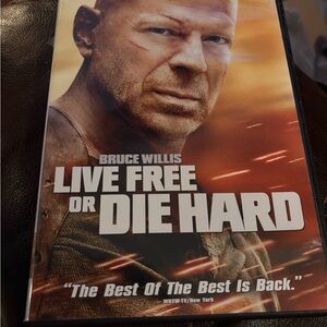 Live Free or Die Hard (Bruce Willis) Movie DVD - Orange/Black Cover